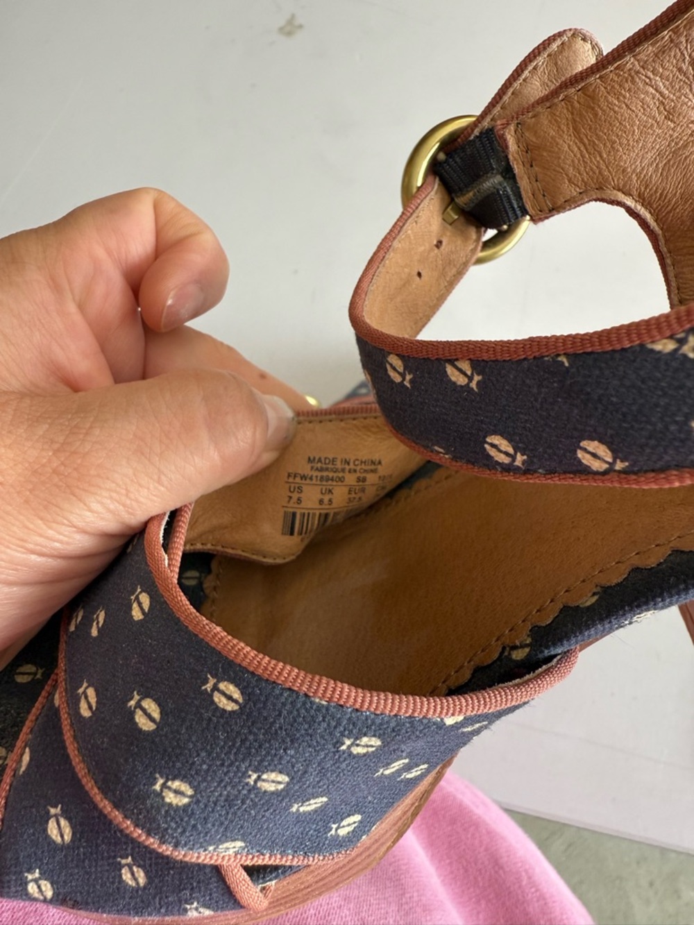 Fossil Navy Patterned Platform Slingback Heels with Brown Trim - Picture 5 of 6